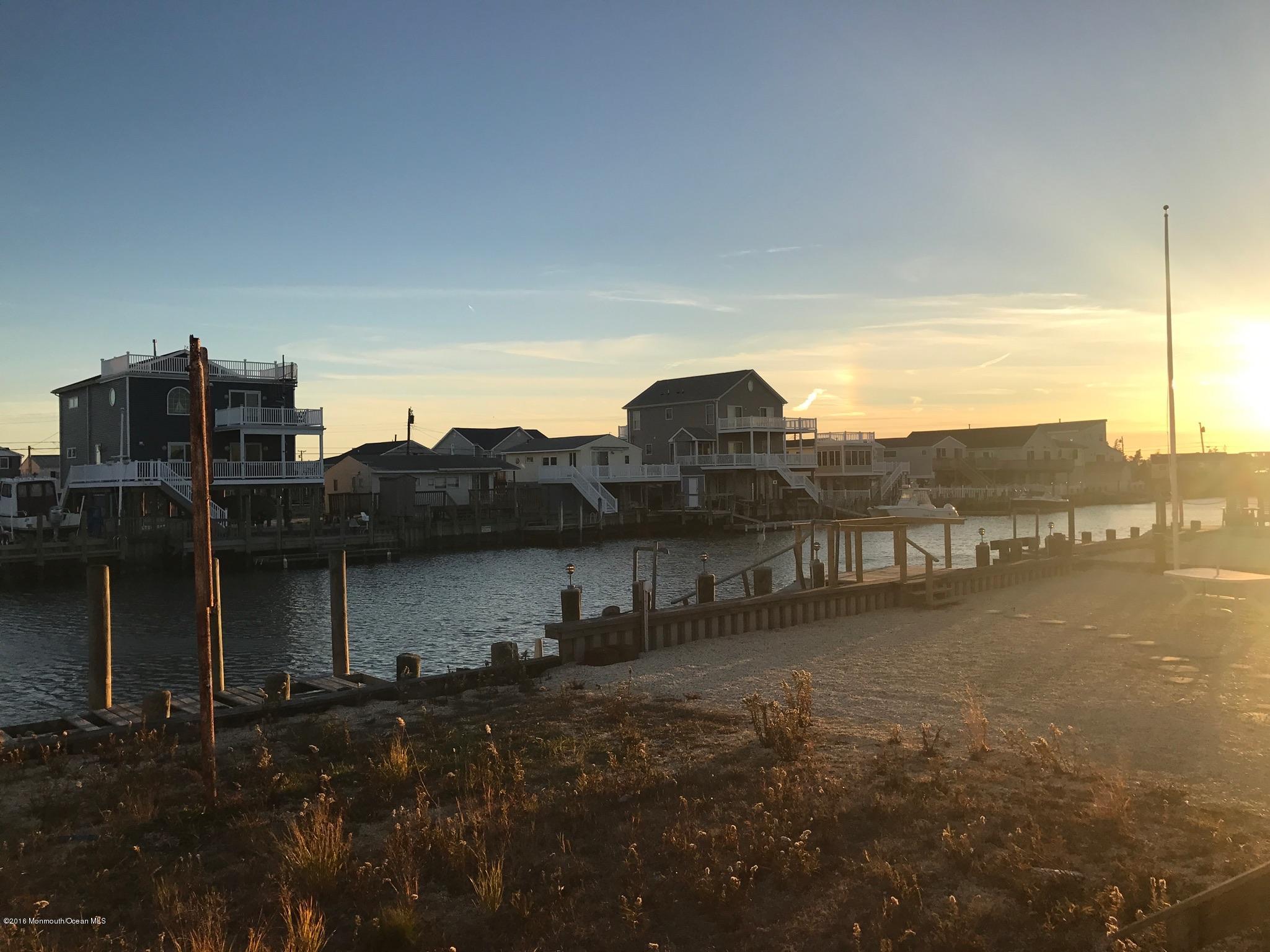 208 Heron Road Tuckerton, NJ 08087 - Photo 3 of 7 013efdfb29ac0f2e1f1c5a346b1adad55dbc16a9