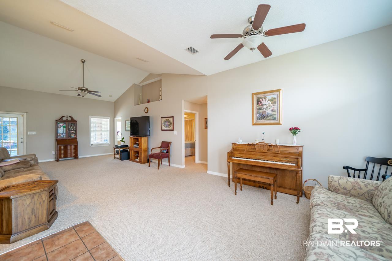 354 Manchester Lane Foley, AL 36535 - Photo 3 of 39 Living Area