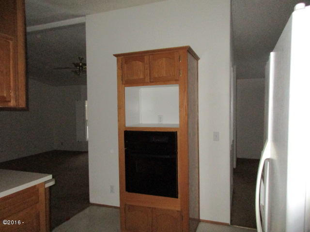 890 North River Bend Road Otis, OR 97368 - Photo 15 of 27 Kitchen