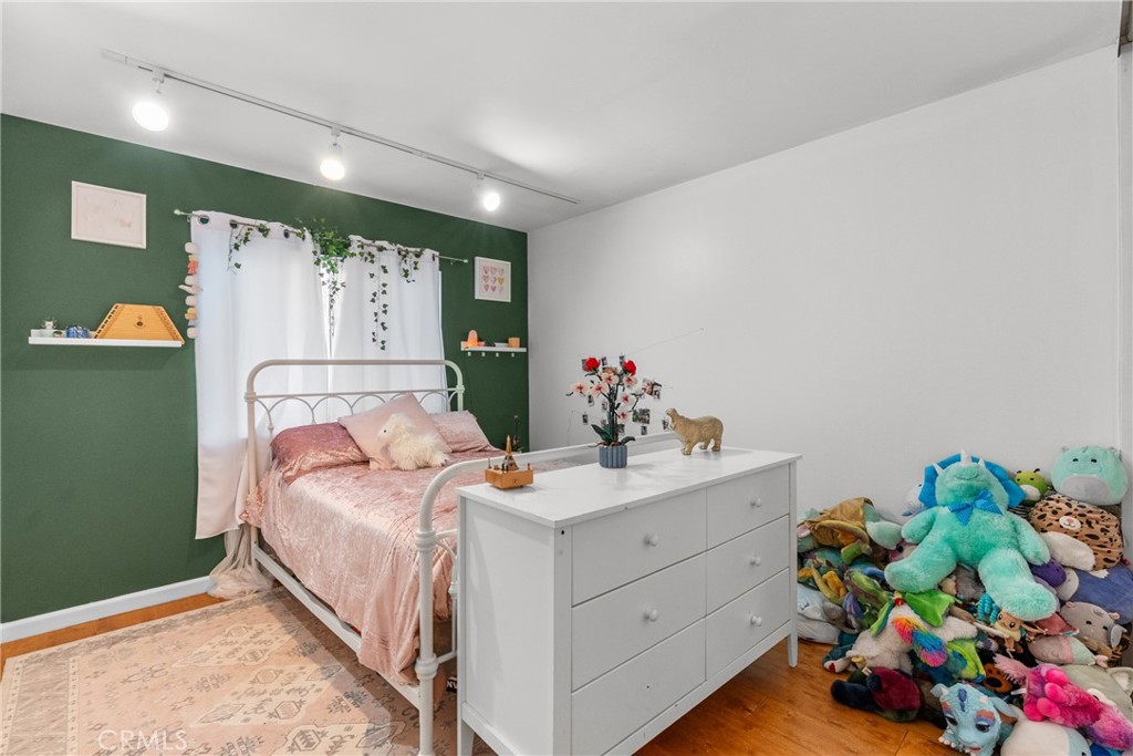 25504 Novela Way Valencia, CA 91355 - Photo 28 of 45