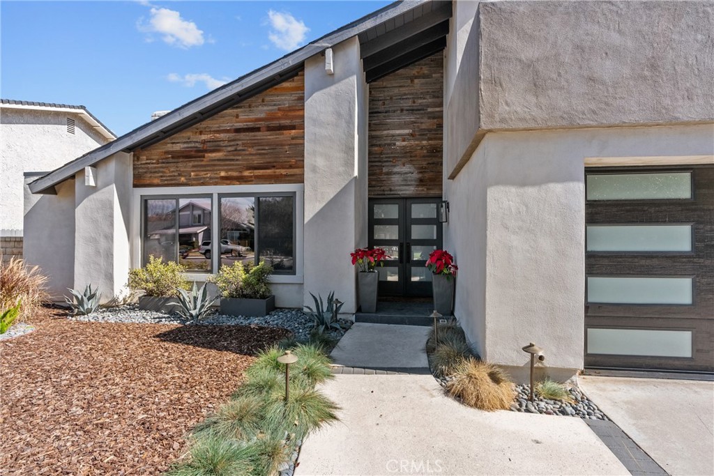 25504 Novela Way Valencia, CA 91355 - Photo 3 of 45