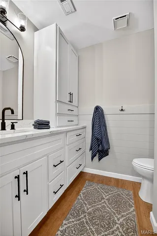 $229,900 | 10924 Village Grove Drive, Unit C, St. Louis, MO 63123