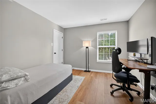 $229,900 | 10924 Village Grove Drive, Unit C, St. Louis, MO 63123