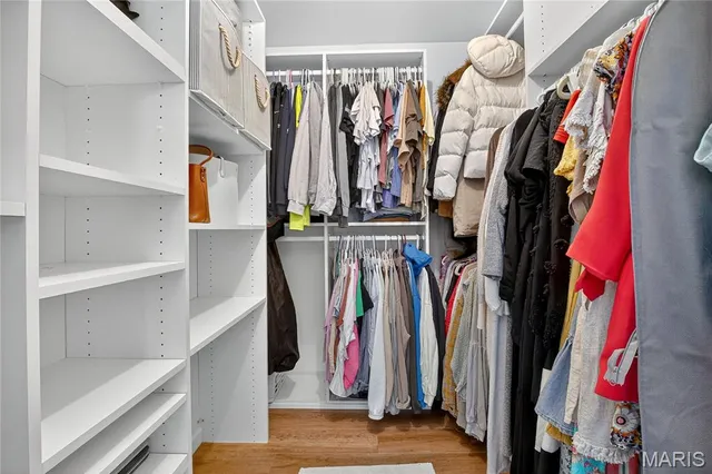 $229,900 | 10924 Village Grove Drive, Unit C, St. Louis, MO 63123