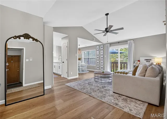 $229,900 | 10924 Village Grove Drive, Unit C, St. Louis, MO 63123