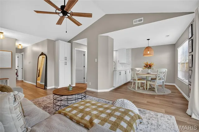 $229,900 | 10924 Village Grove Drive, Unit C, St. Louis, MO 63123