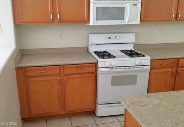 $409,900 | 1013 Adobe Flat Drive, Henderson, NV 89011