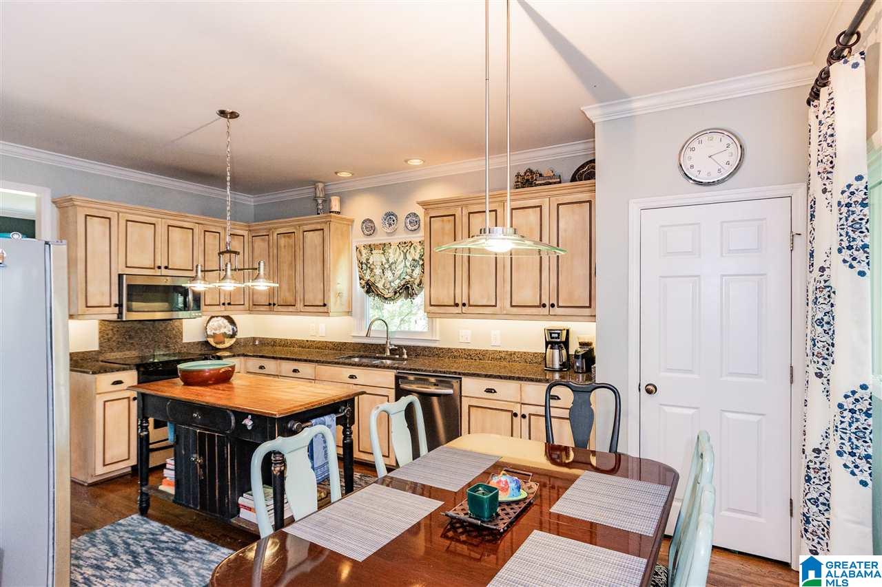 826 Boulder Ridge Circle Birmingham, AL 35244 - Photo 13 of 44