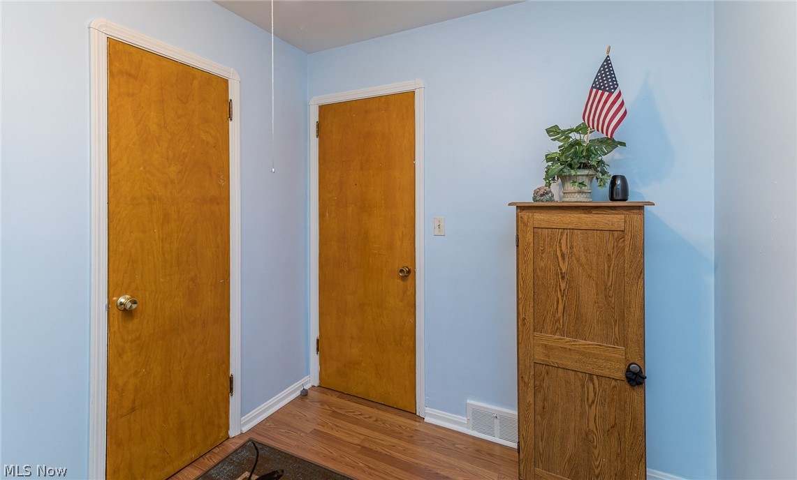 18252 Whitney Road Strongsville, OH 44149 - Photo 23 of 28