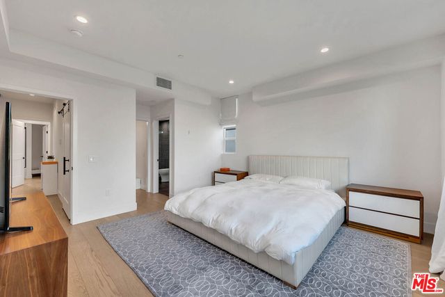 $6,650 | 1350 1/2 North Fairfax Avenue, West Hollywood, CA 90046