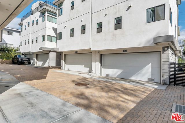 $6,650 | 1350 1/2 North Fairfax Avenue, West Hollywood, CA 90046