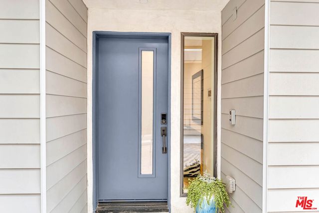 $6,650 | 1350 1/2 North Fairfax Avenue, West Hollywood, CA 90046