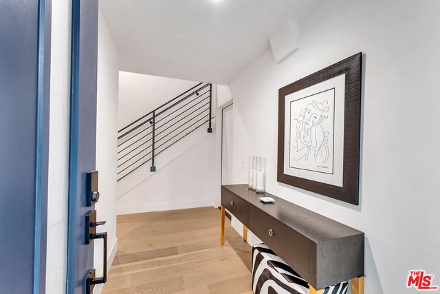 $6,650 | 1350 1/2 North Fairfax Avenue, West Hollywood, CA 90046