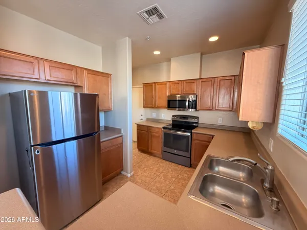 $1,599 | 42424 North Gavilan Peak Parkway, Unit 39104, Anthem, AZ 85086