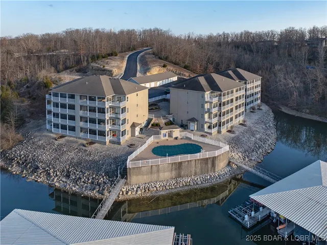 $449,900 | 20332 Timberlake Village Drive, Unit 1512, Rocky Mount, MO 65072