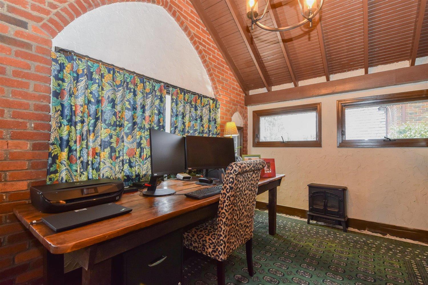 1878 Arlington Road Southwest Roanoke, VA 24015 - Photo 7 of 34 07-3935 St James-7