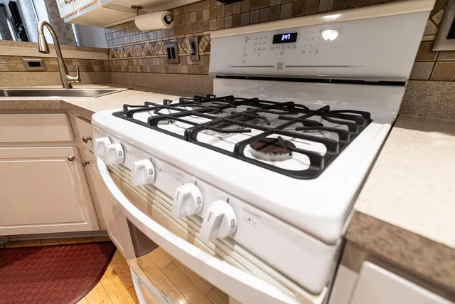 $295,999 | 1500 Yellow Hawthorn Circle, Summerville, SC 29483