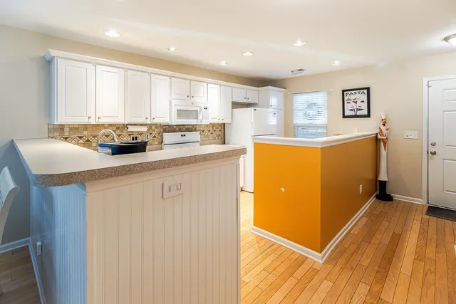 $295,999 | 1500 Yellow Hawthorn Circle, Summerville, SC 29483