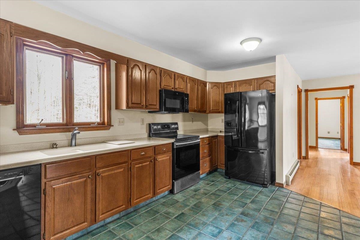 76 Red Tail Lane Charlotte, VT 05445 - Photo 16 of 60