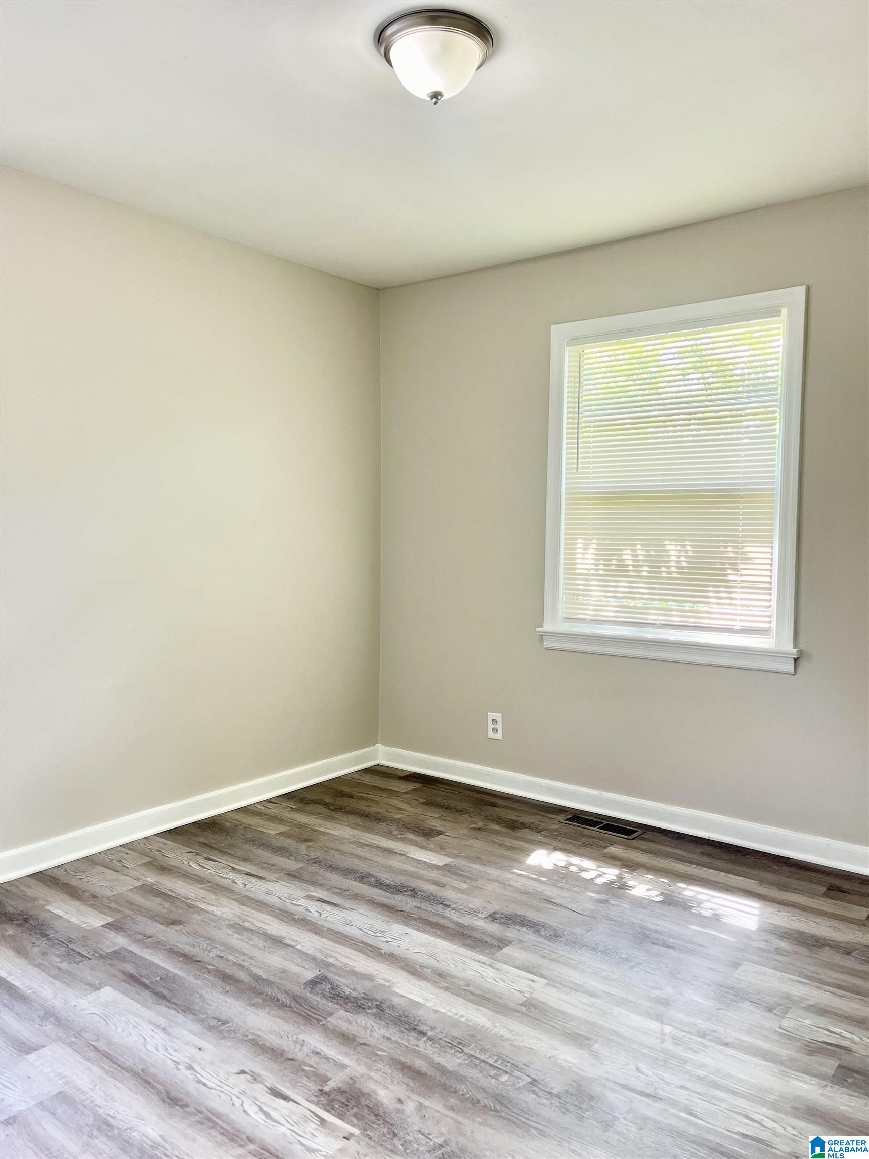 641 Center Way Southwest Birmingham, AL 35211 - Photo 7 of 11