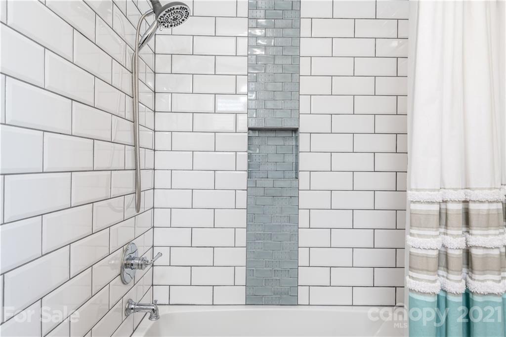 2515 Sandy Ford Road Newton, NC 28658 - Photo 24 of 38 a bathroom with a shower