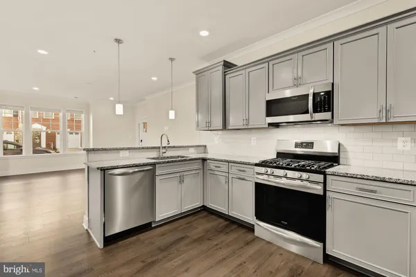 $3,000 | 7916 Potter Place, Unit B, Elkridge, MD 21075