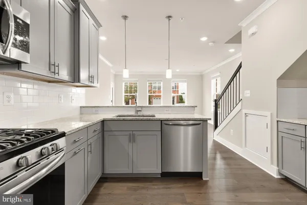 $3,100 | 7916 Potter Place, Unit B, Elkridge, MD 21075