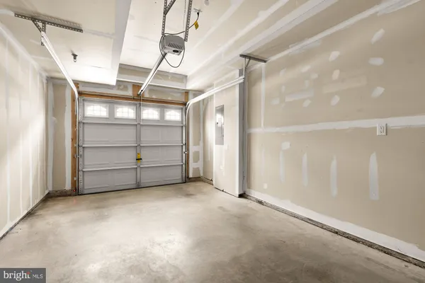 $3,100 | 7916 Potter Place, Unit B, Elkridge, MD 21075