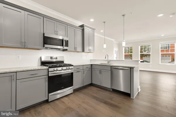 $3,100 | 7916 Potter Place, Unit B, Elkridge, MD 21075