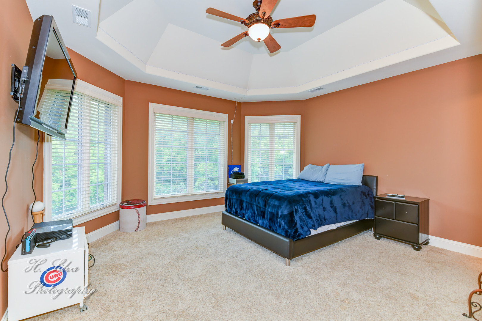 11 Covington Court Algonquin, IL 60102 - Photo 19 of 51 a bedroom with a bed and a window