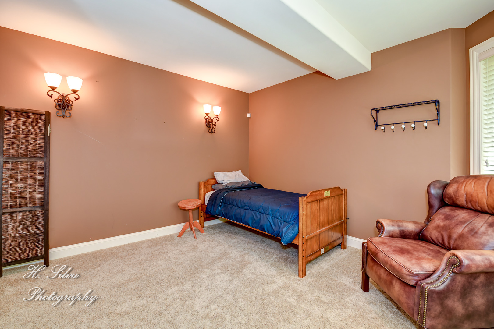 11 Covington Court Algonquin, IL 60102 - Photo 40 of 51 a room with furniture