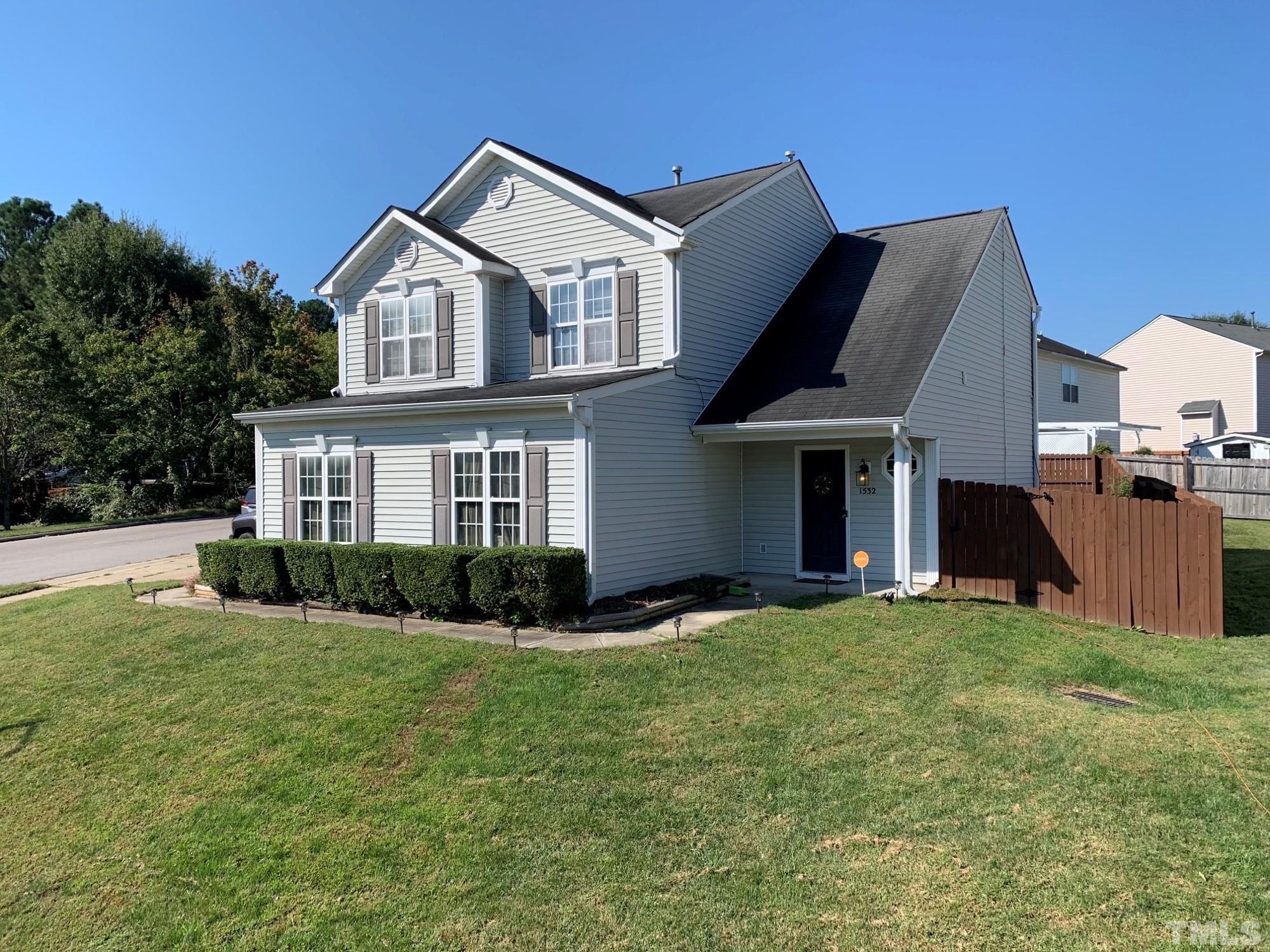 1532 Clover Ridge Court Raleigh, NC 27610 - Photo 2 of 19 Gallery Image 2