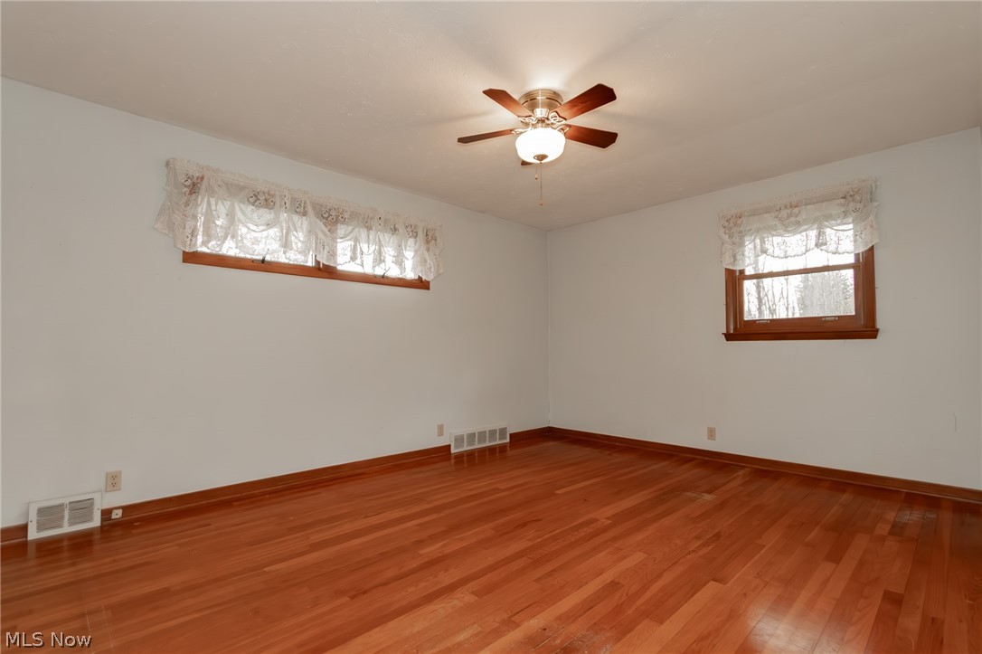11570 Girdled Road Painesville, OH 44077 - Photo 12 of 38