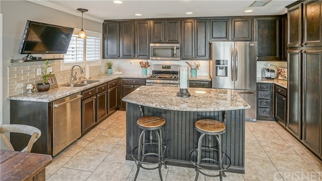 25710 Wagner Way, Unit A Stevenson Ranch, CA 91381 - Photo 9 of 27
