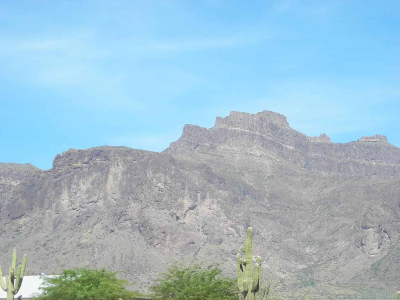 699 North Arroya Road Apache Junction, AZ 85119 - Photo 2 of 6 REAR VIEWS