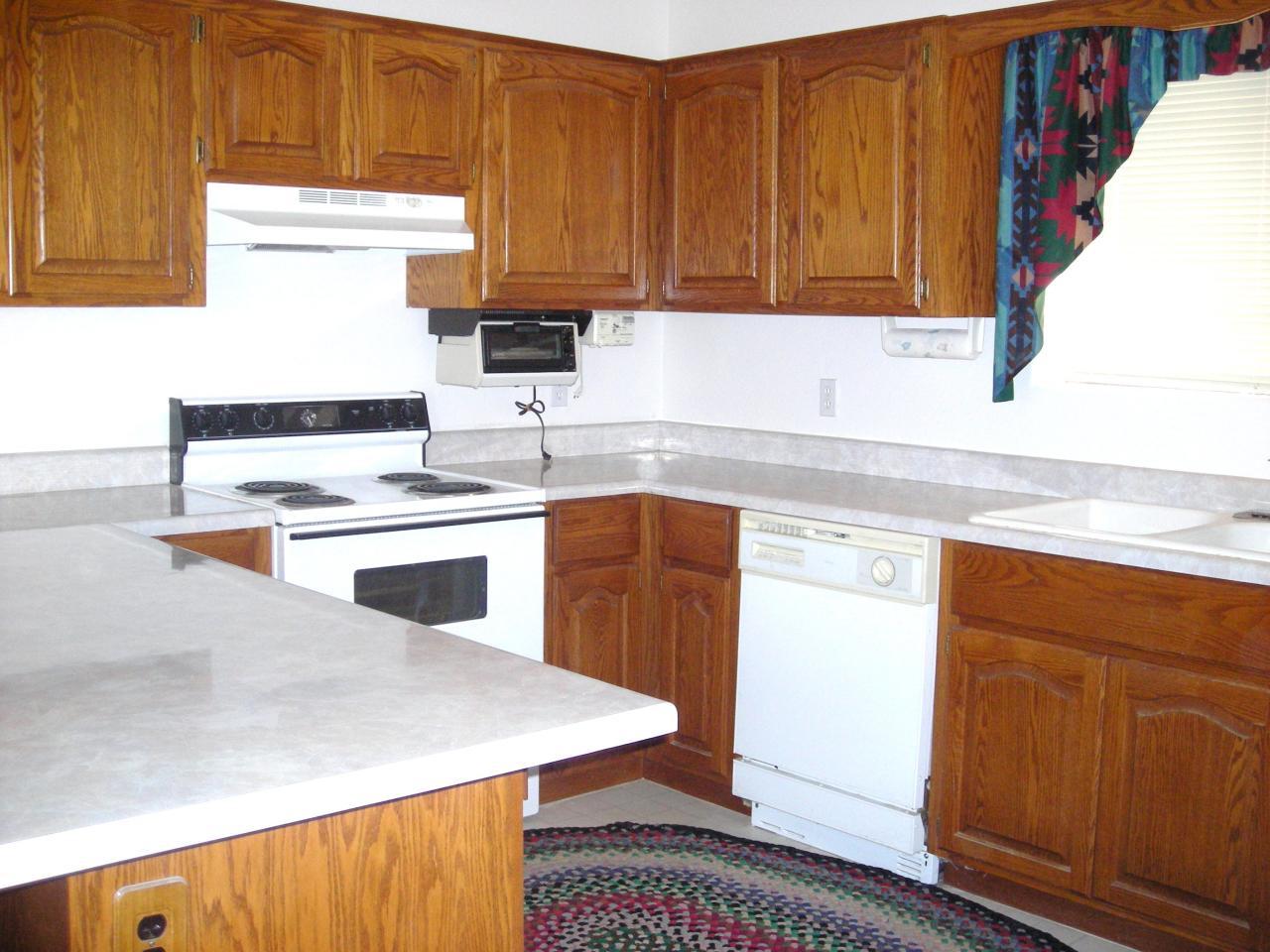 699 North Arroya Road Apache Junction, AZ 85119 - Photo 5 of 6 KITCHEN