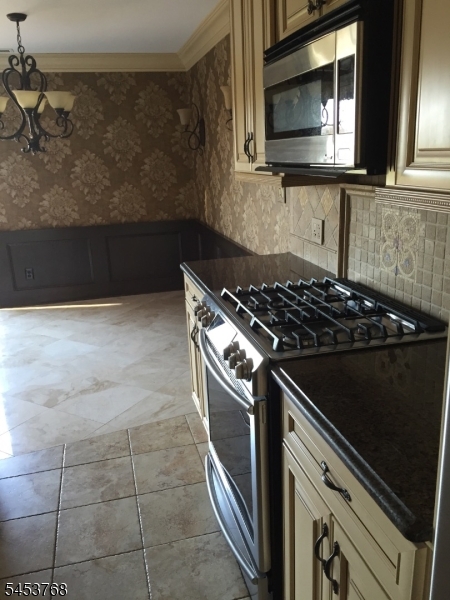 825 Riverside Avenue, Unit 106 Lyndhurst, NJ 07071 - Photo 13 of 31 Gallery Image 13