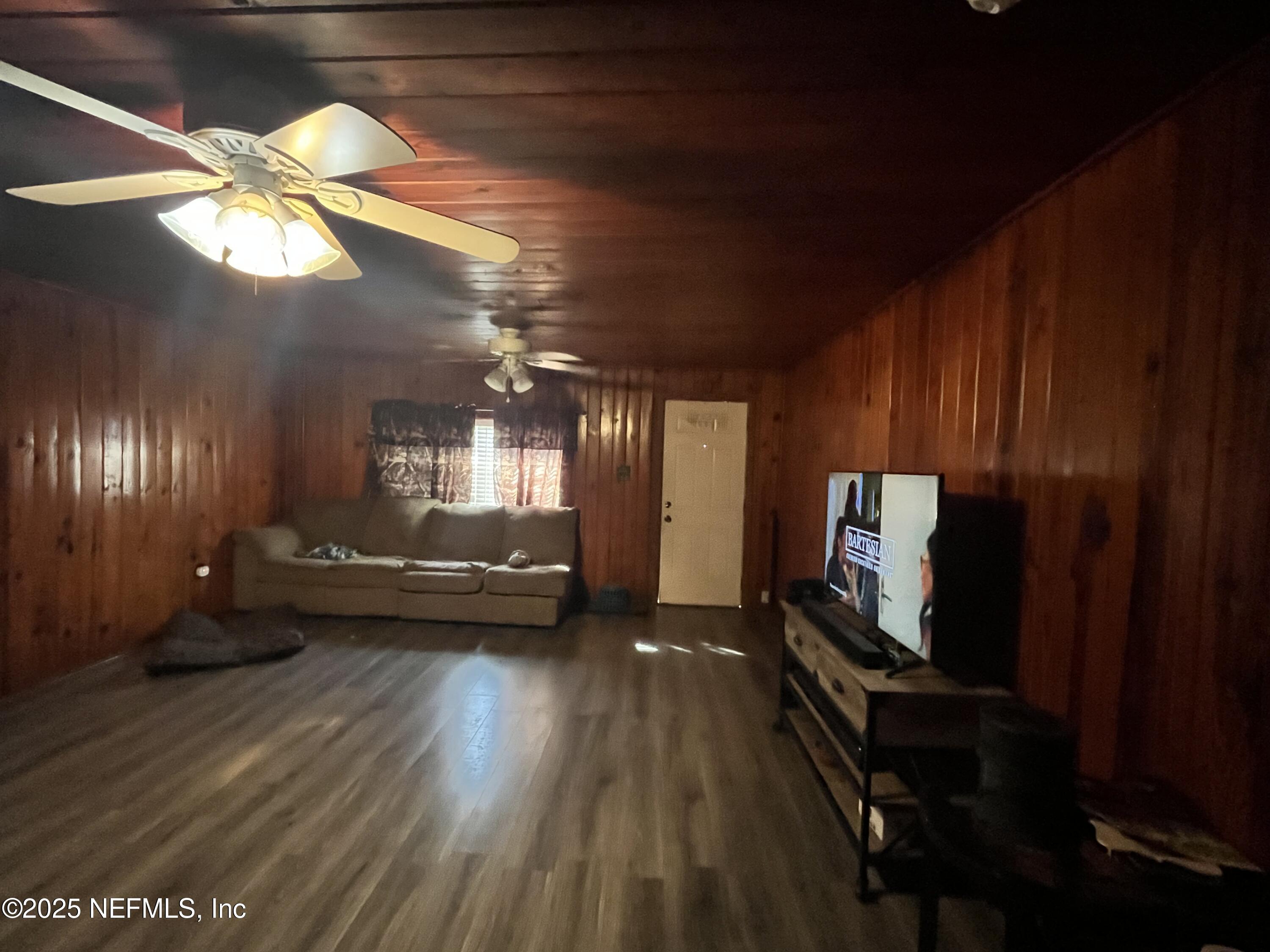 10507 Prospect Avenue Hampton, FL 32044 - Photo 21 of 31 IMG_9136