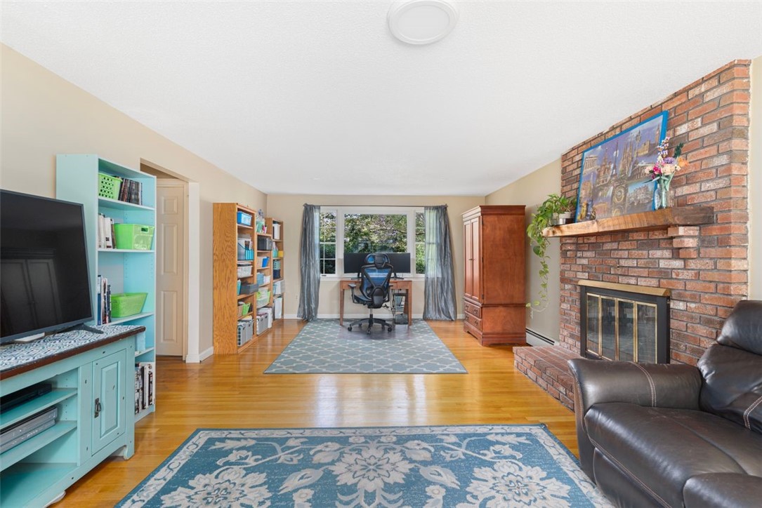 11 Hillcrest Road Portsmouth, RI 02871 - Photo 19 of 48