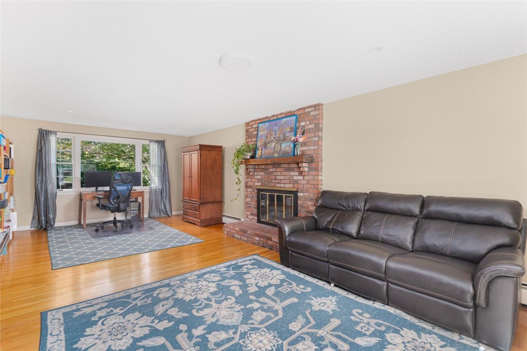 11 Hillcrest Road Portsmouth, RI 02871 - Photo 21 of 48