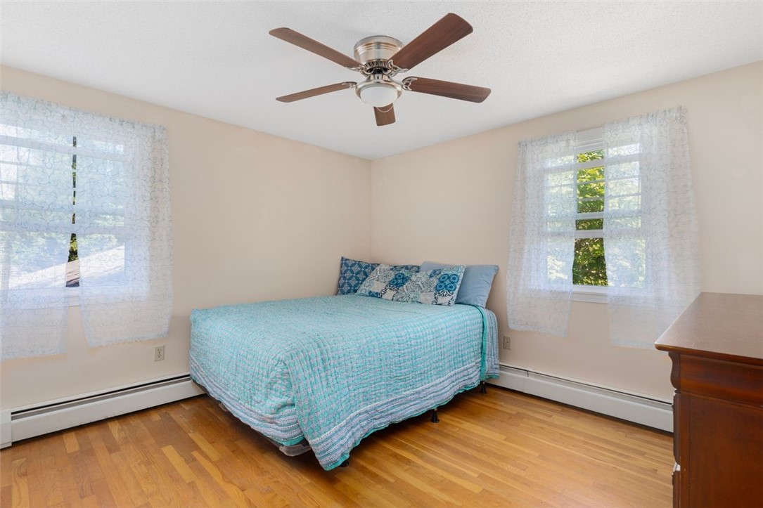 11 Hillcrest Road Portsmouth, RI 02871 - Photo 28 of 48