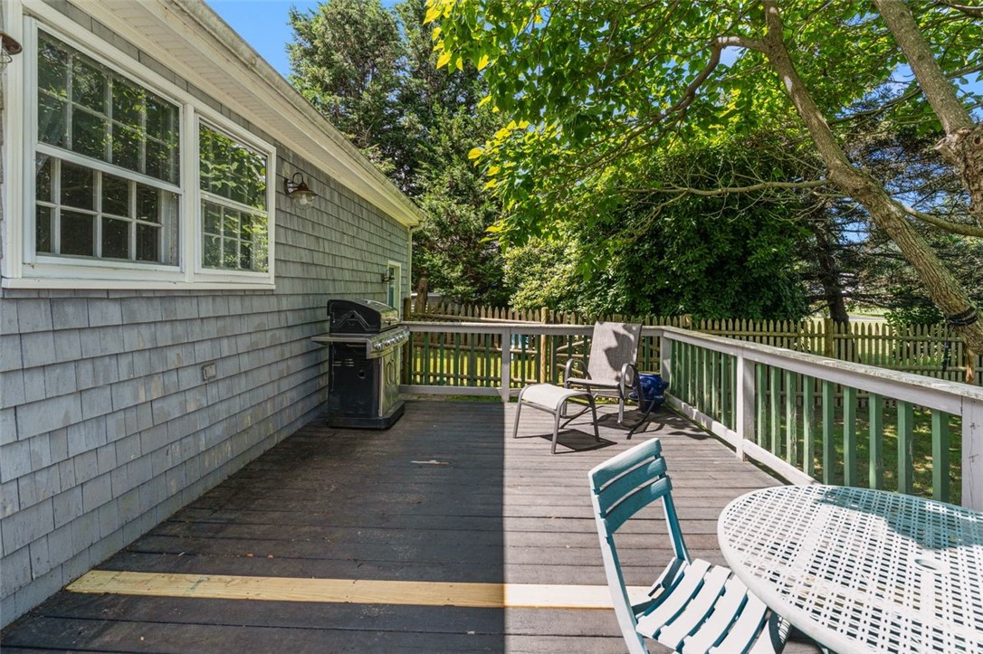 11 Hillcrest Road Portsmouth, RI 02871 - Photo 33 of 48