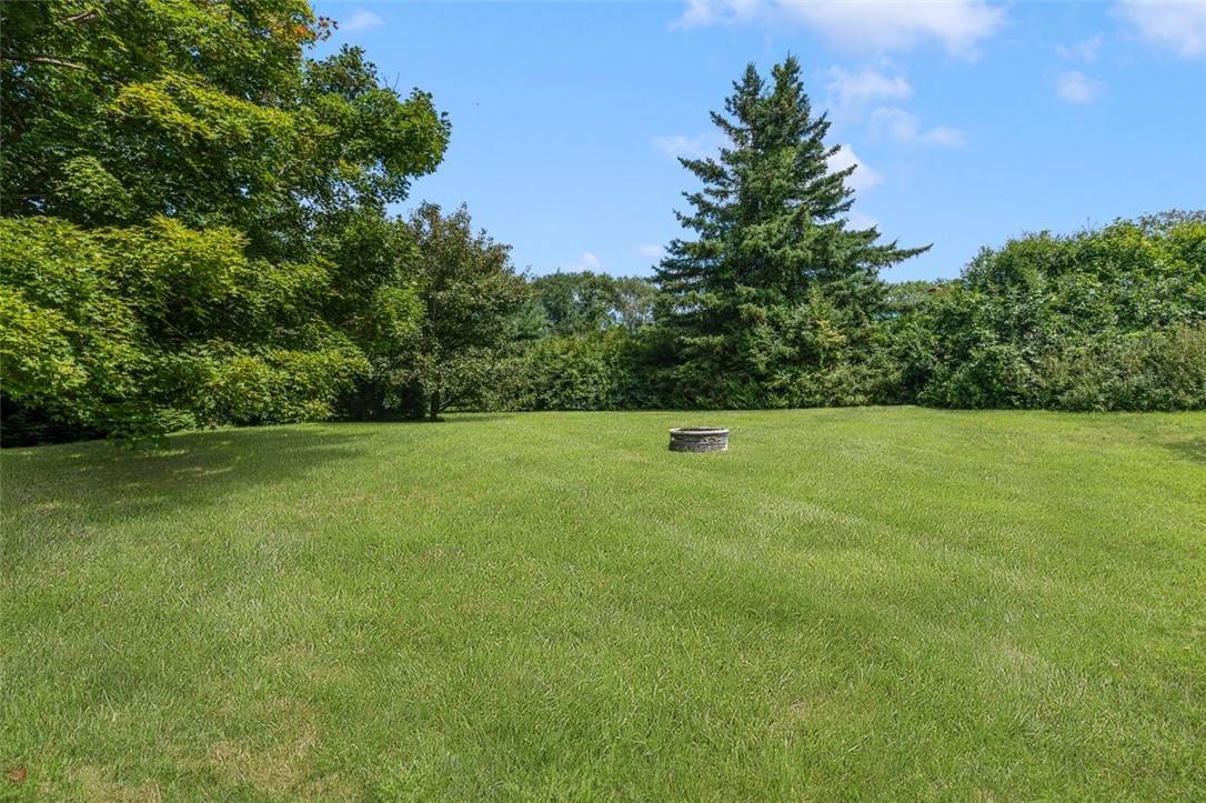 11 Hillcrest Road Portsmouth, RI 02871 - Photo 41 of 48