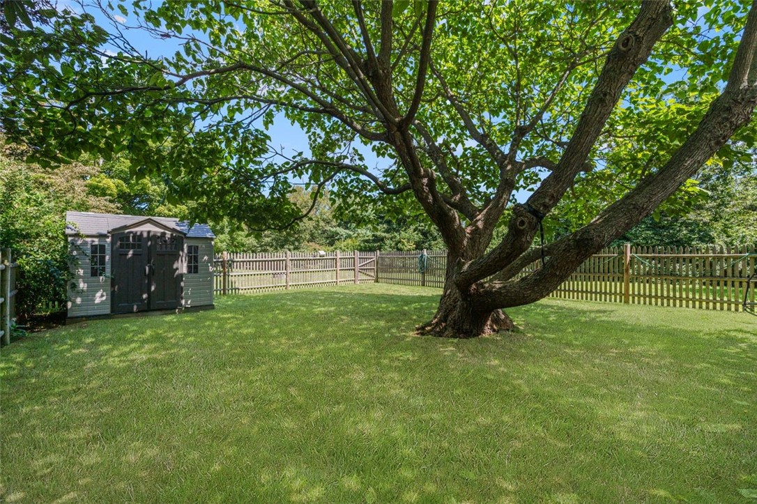 11 Hillcrest Road Portsmouth, RI 02871 - Photo 44 of 48