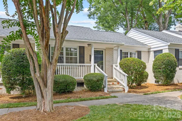 $399,000 | 1562 Pecan Avenue, Charlotte, NC 28205