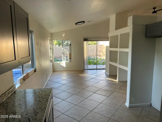 $1,550 | 9988 West Devonshire Avenue, Phoenix, AZ 85037