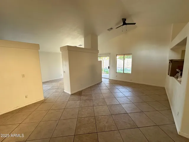 $1,550 | 9988 West Devonshire Avenue, Phoenix, AZ 85037