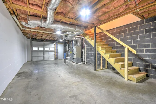 $1,795 | 2971 Broad Street, Unit 164, Bristol, TN 37620