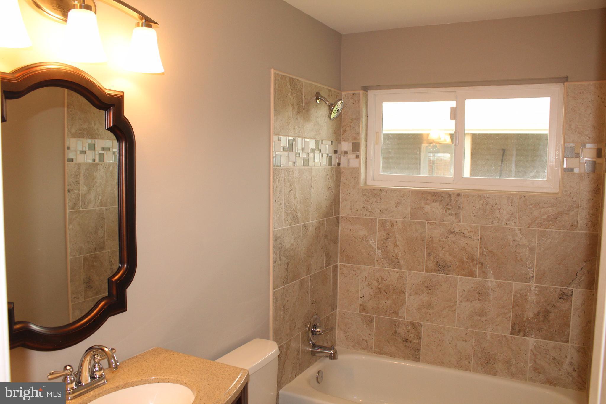 8712 Roper Road Baltimore, MD 21234 - Photo 12 of 21 Bath