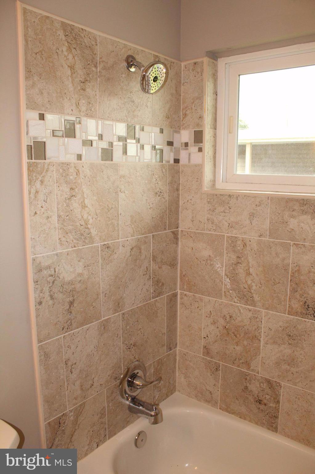 8712 Roper Road Baltimore, MD 21234 - Photo 13 of 21 Bath